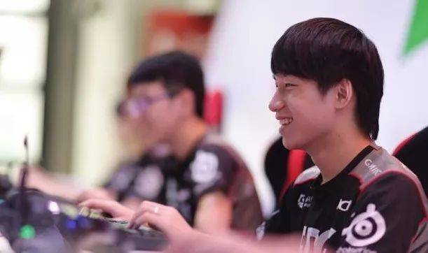 明了自己的 明了自己的